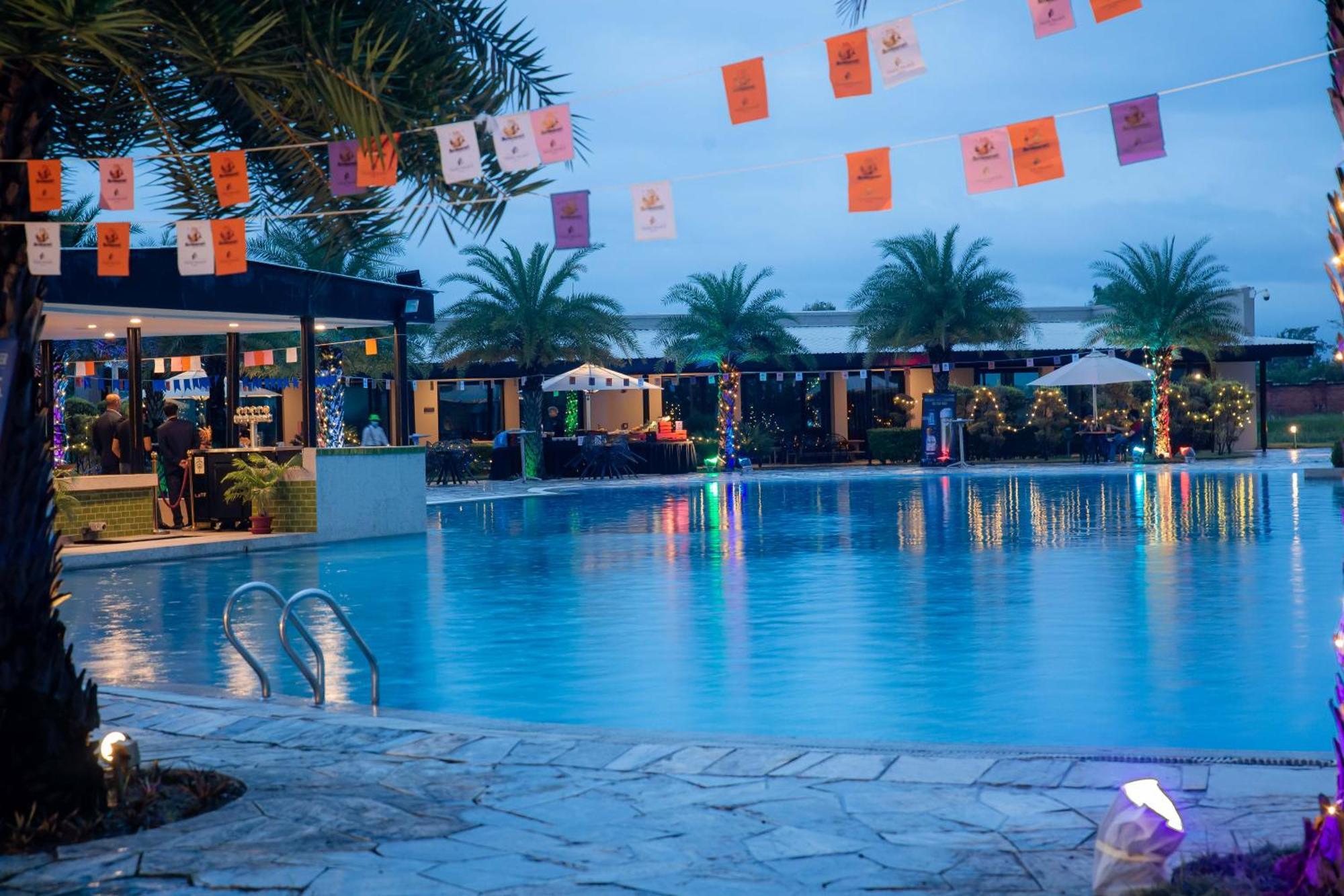 Tiger Palace Resort Bhairāhawā Exterior foto