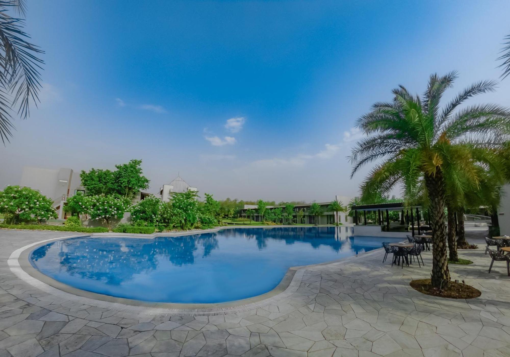 Tiger Palace Resort Bhairāhawā Exterior foto